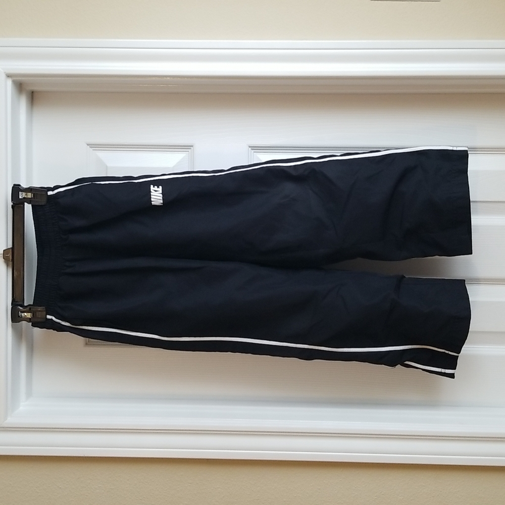 Boys Nike jogger pants